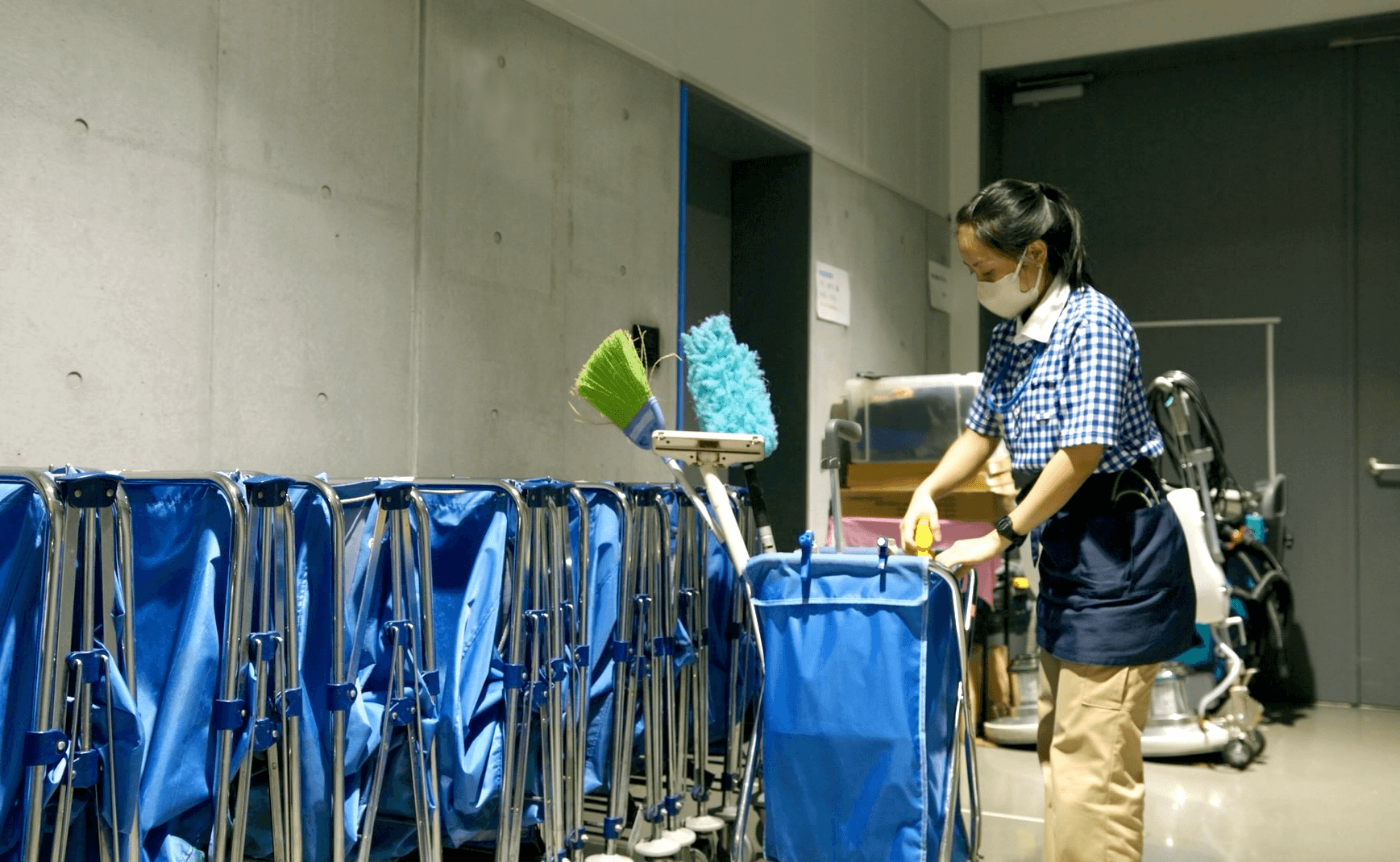 東急ビルメンテナンスが『カミナシ 従業員』導入により外国人従業員の管理業務工数を1/4に削減